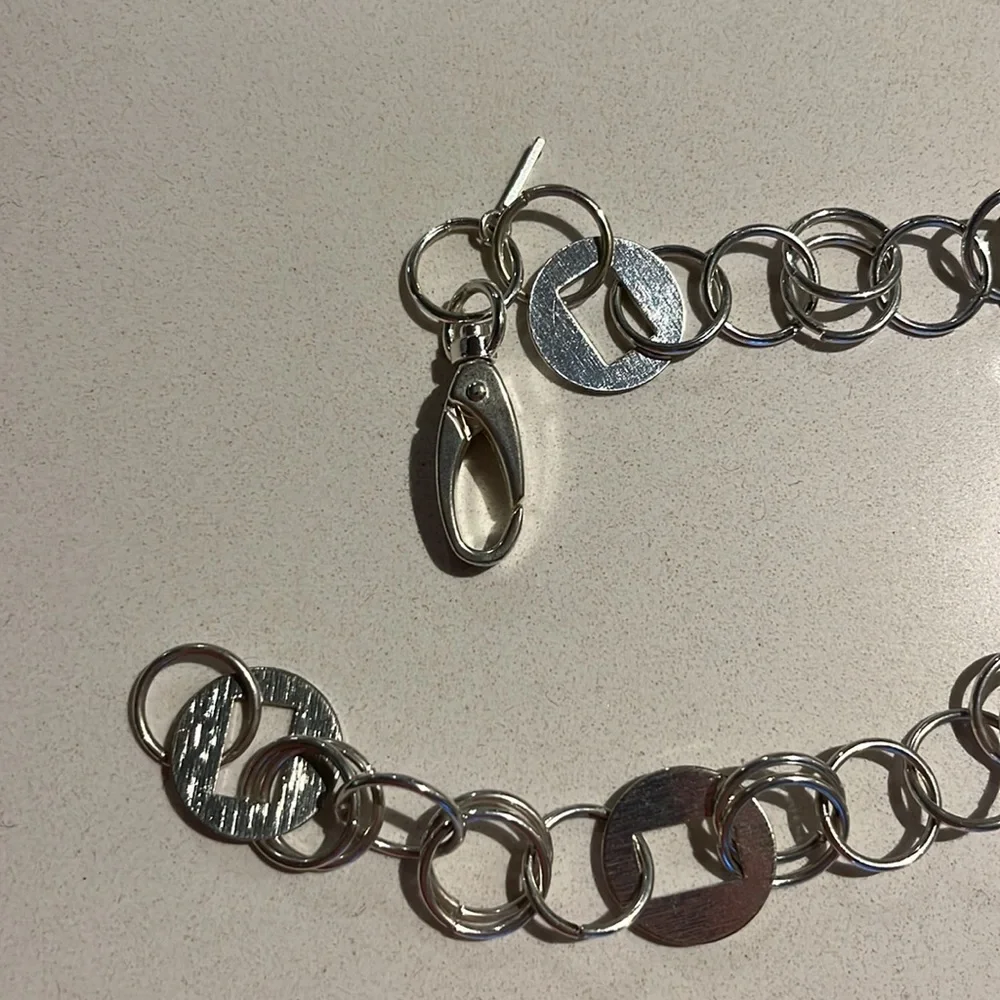3/$30 - NWOT - Chain Belt - Picture 3 of 3